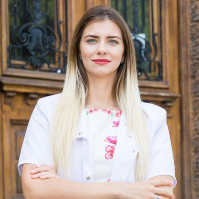 Dr. Nina Mădălina