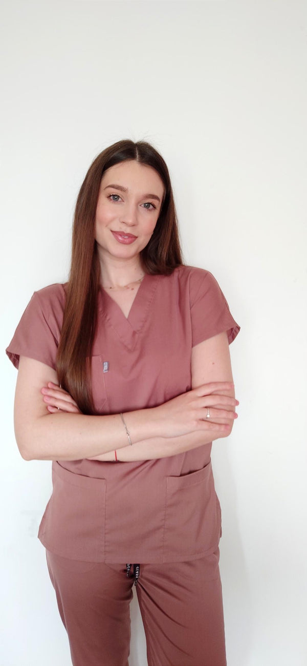 Dr. Andreea Andreescu